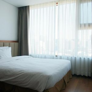 Executive Three-Bedroom Apartment